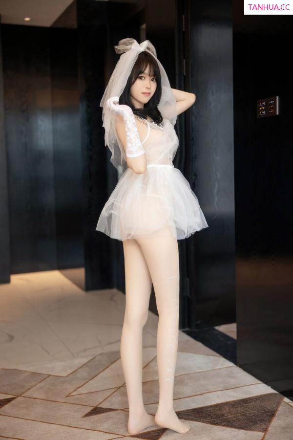 小奶瓶呜呜  [XiuRen]高清写真图 2022.06.30 No.5212 奶瓶第6张图片